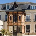 Logis Le Grand מלון