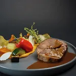 Logis Le Grand Hotel 3*