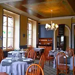 Logis Le Grand Chateau-du-Loir