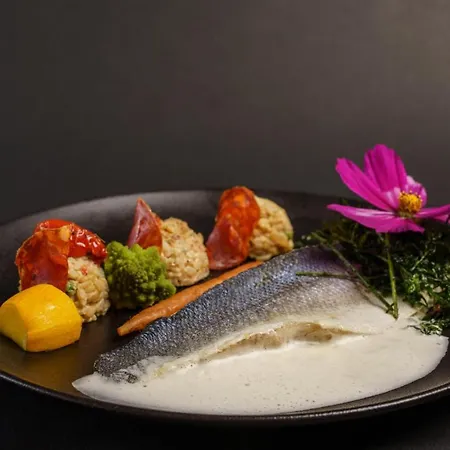 호텔 Logis Le Grand Château-du-Loir