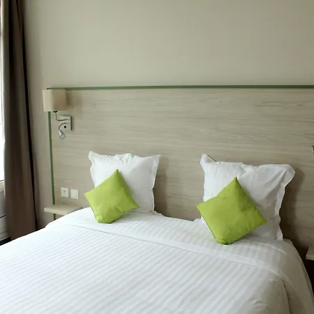 호텔 Logis Le Grand 3*