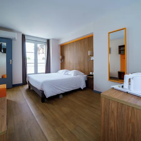 Logis Le Grand Hotel