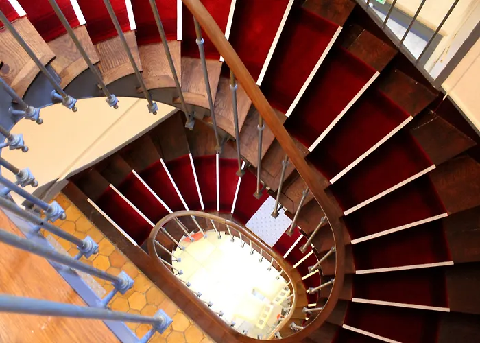 Hotel Logis Le Grand Château-du-Loir