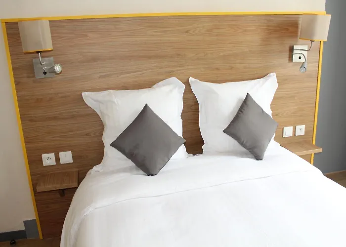 Logis Le Grand Hotel 3*