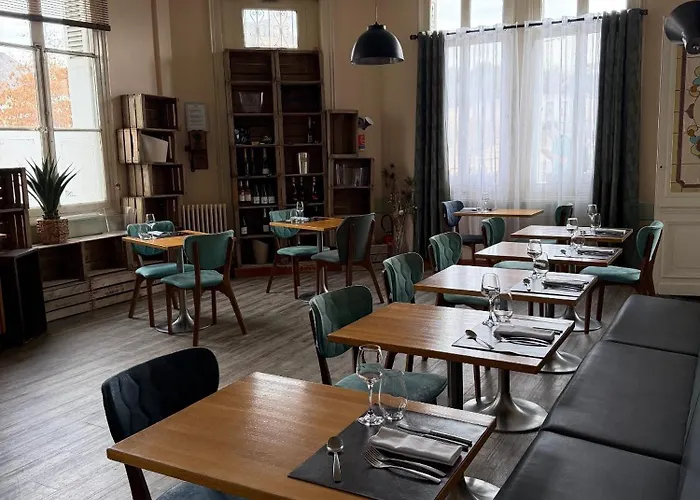 Hotel Logis Le Grand 3*