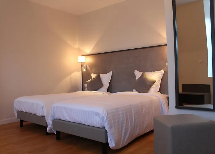 Logis Le Grand Hotel Chateau-du-Loir