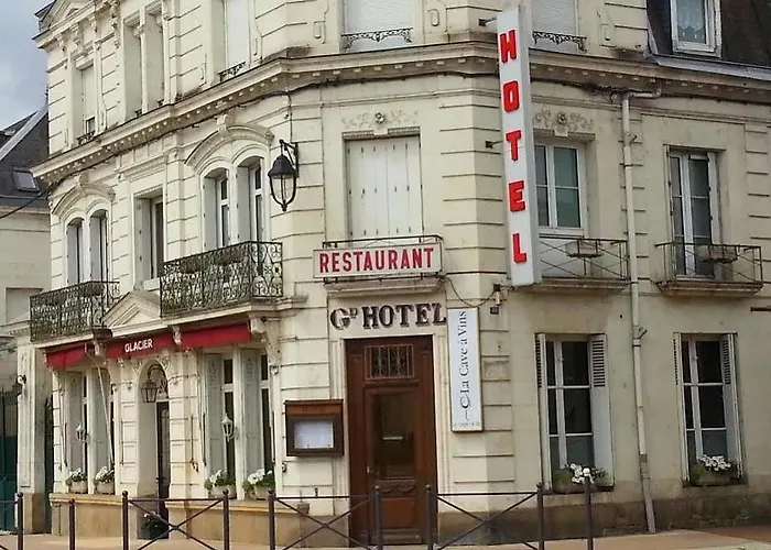 Logis Le Grand Hotel